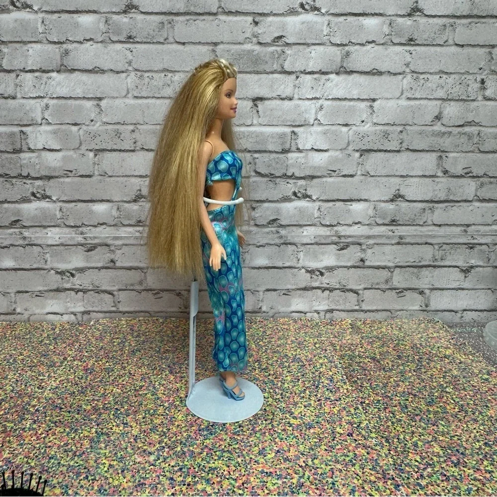 BARBIE 